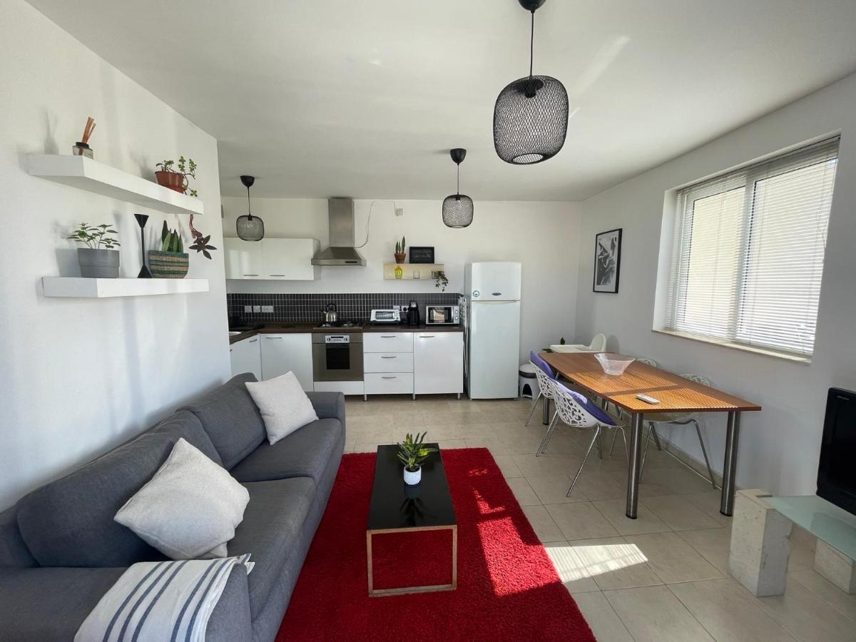 Simons Apartments Minutes Away From Balluta Bay And St Julians Sliema Exteriör bild