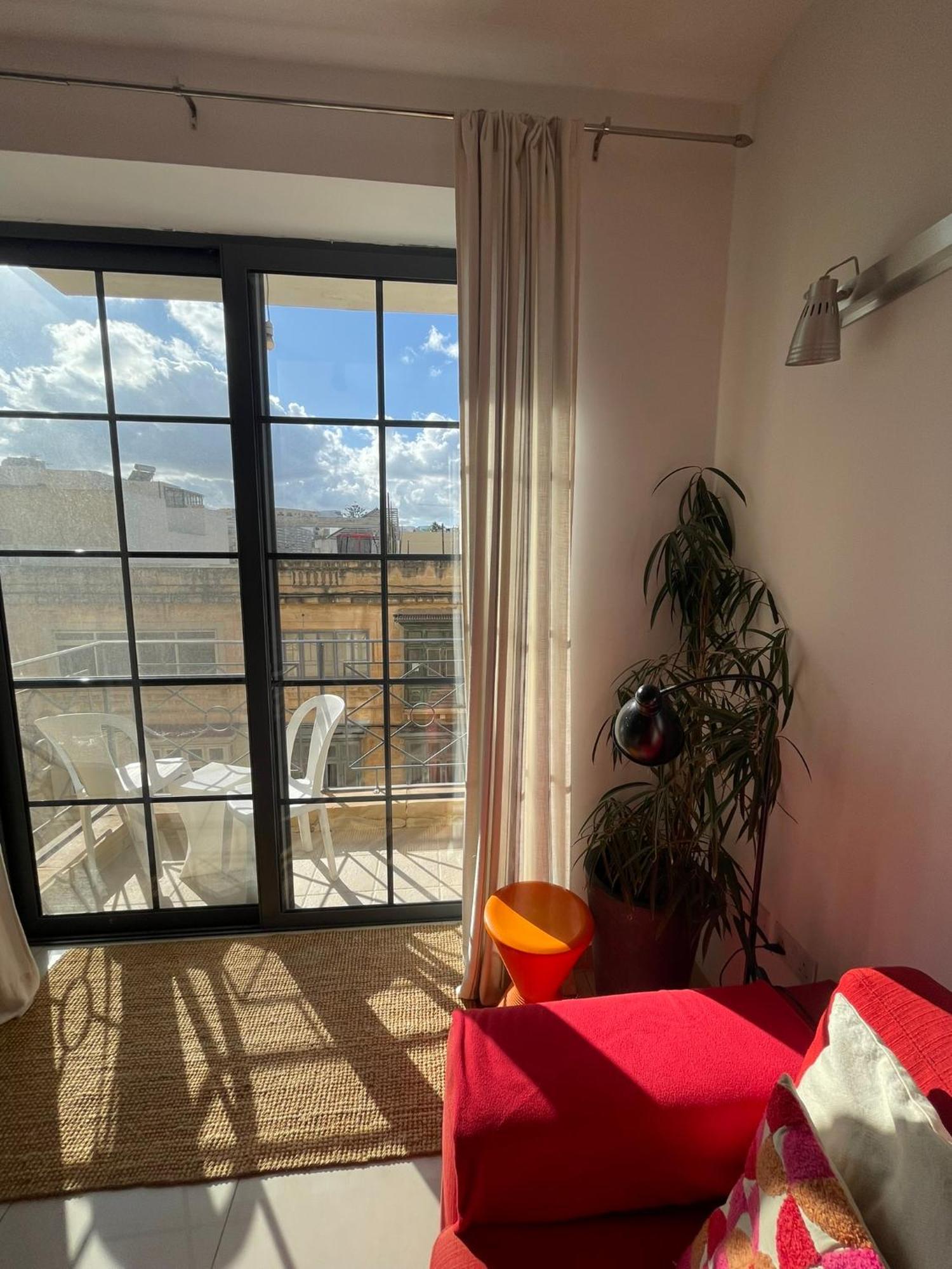 Simons Apartments Minutes Away From Balluta Bay And St Julians Sliema Exteriör bild
