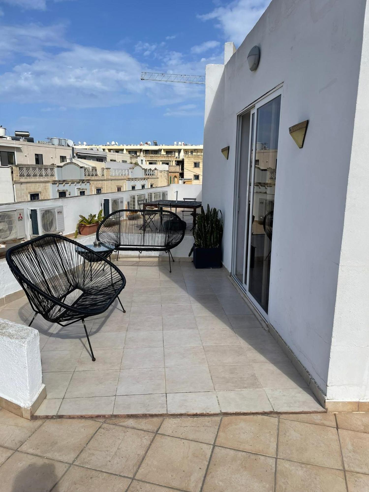 Simons Apartments Minutes Away From Balluta Bay And St Julians Sliema Exteriör bild